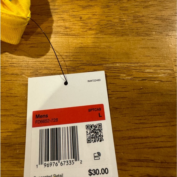 Nike Mens Just Do It Swoosh LS T-shirt Large FD6652 728 Yellow New With Tags - Picture 7 of 7